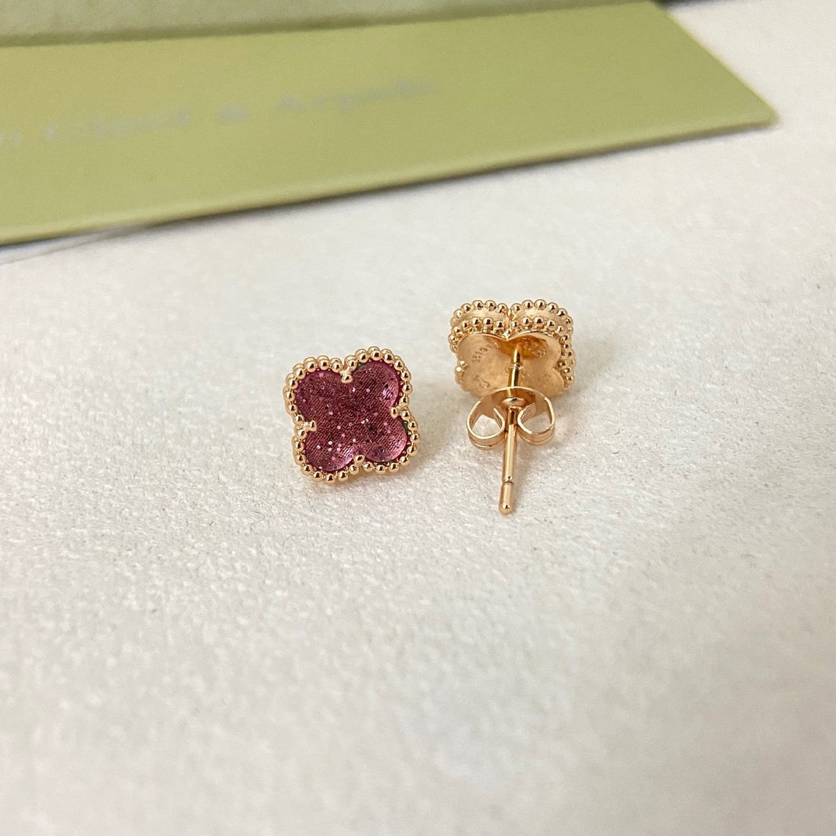 [⭐Hyrra Jewelry]2026 NEW MINI CLOVER 1 MOTIF  BUBBLE PINK ENAMEL