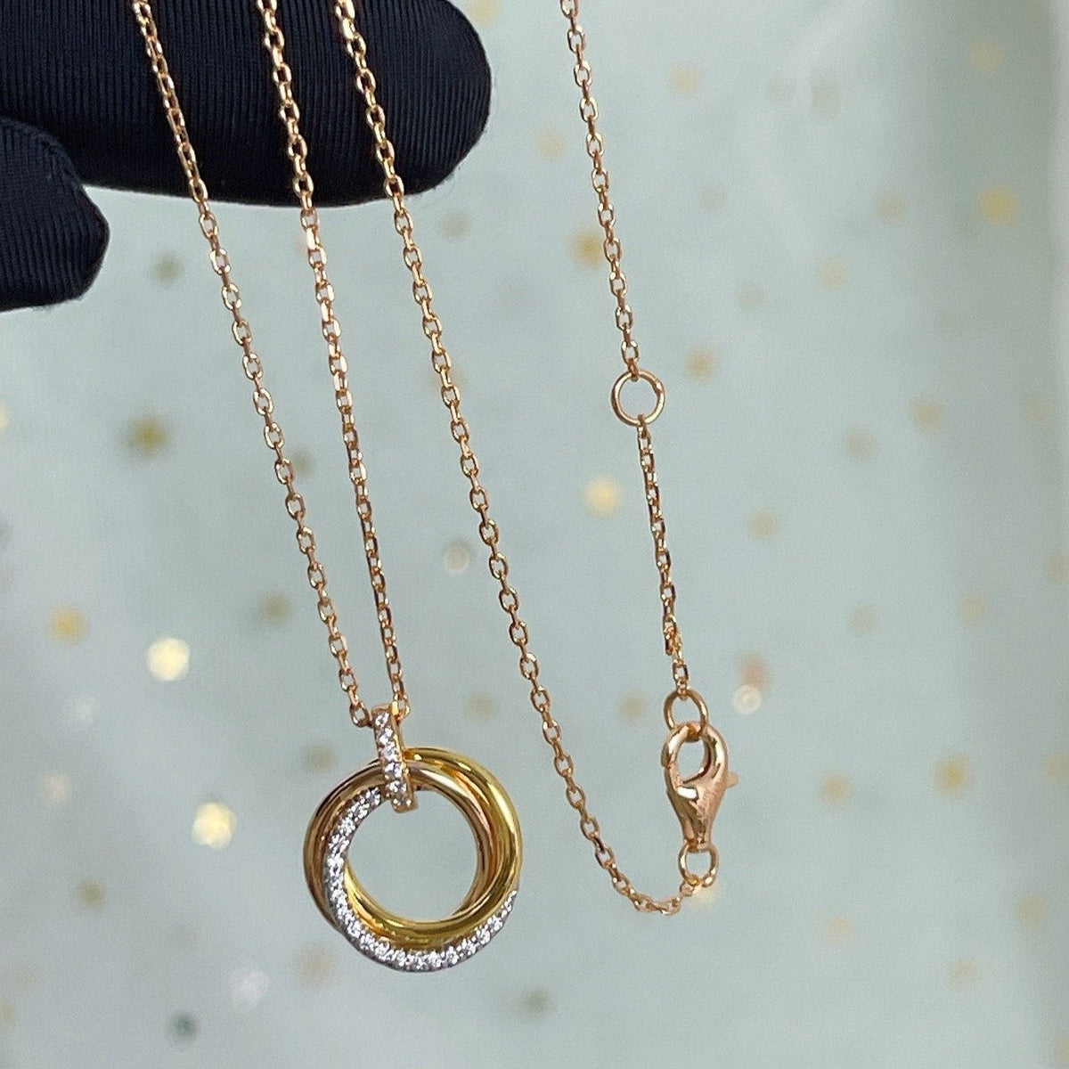 [⭐Hyrra Jewelry]TRINITY NECKLACE SILVER GOLD PINK GOLD DIAMONDS