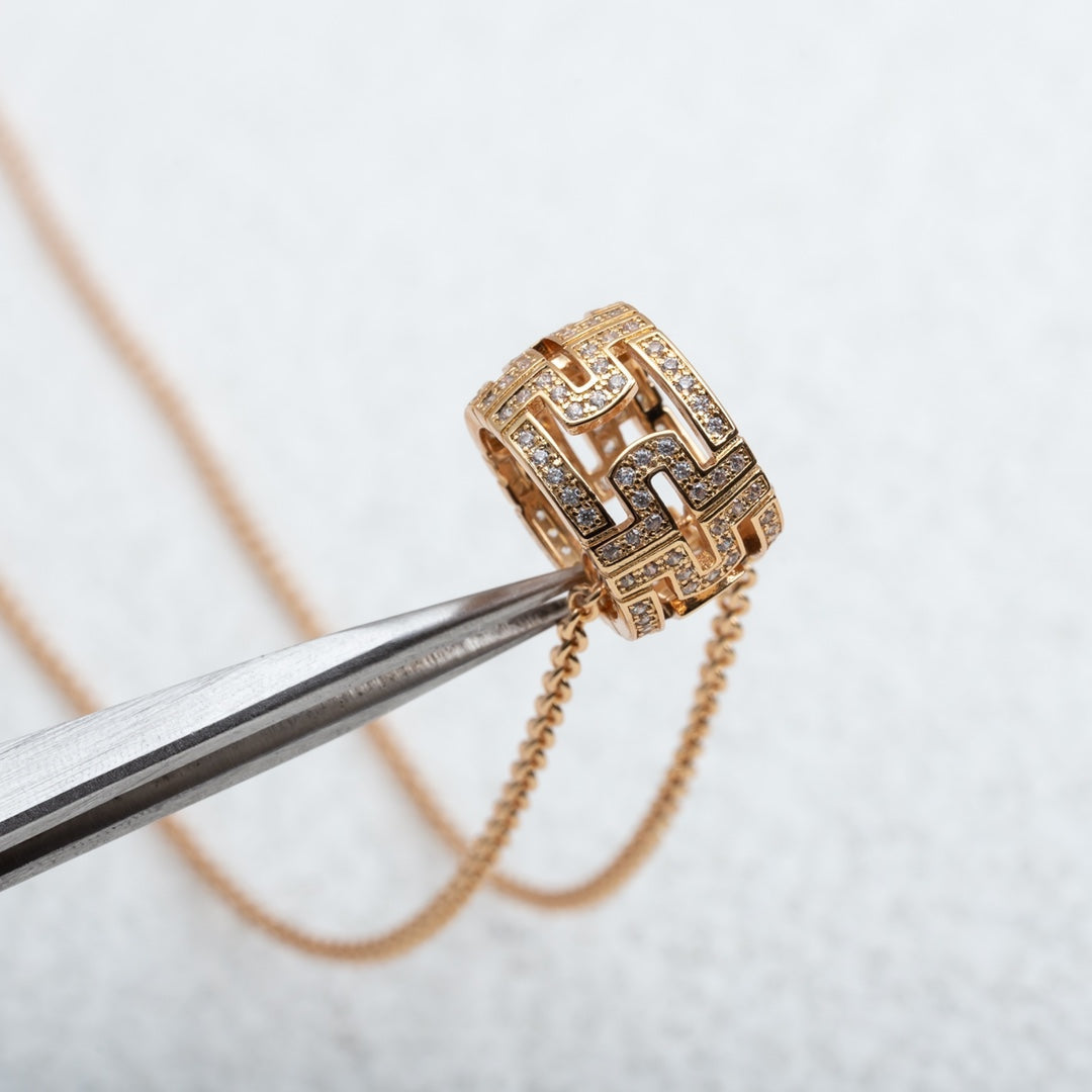 [⭐Hyrra Jewelry]PARENTESI NECKLACE PINK GOLD DIAMOND