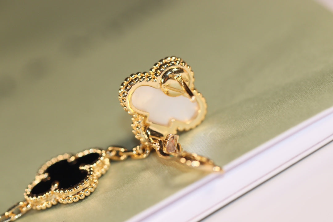 [⭐Hyrra Jewelry]CLOVER EARRINGS GOLD ONYX MOP 3 MOTIF