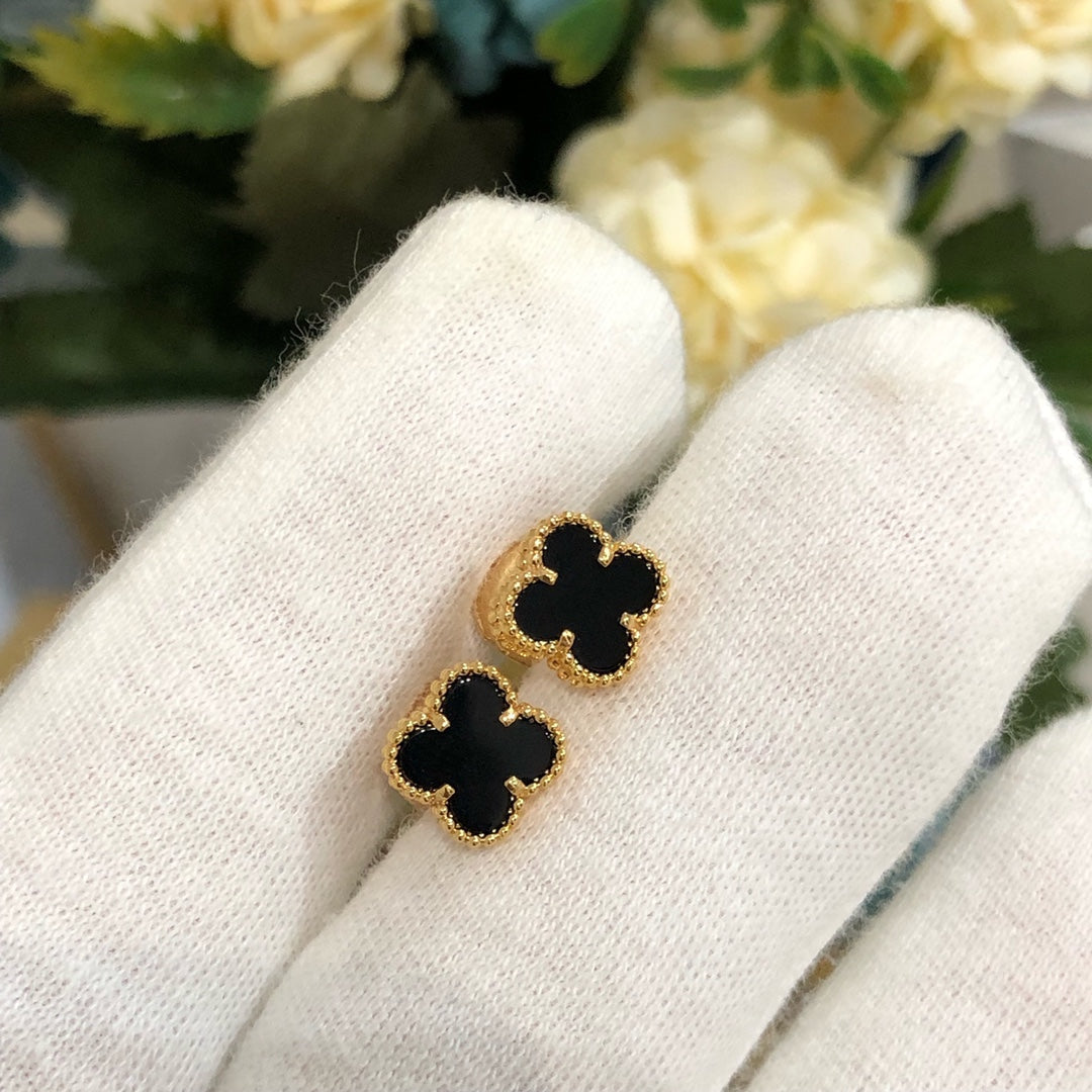 [⭐Hyrra Jewelry]CLOVER MINI GOLD EARRINGS