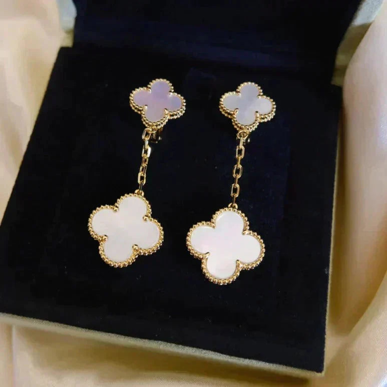 [⭐Hyrra Jewelry]CLOVER 2 MOTIF WHITE MOP EARRINGS