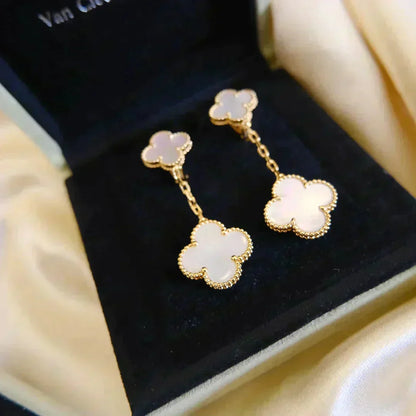 [⭐Hyrra Jewelry]CLOVER 2 MOTIF WHITE MOP EARRINGS