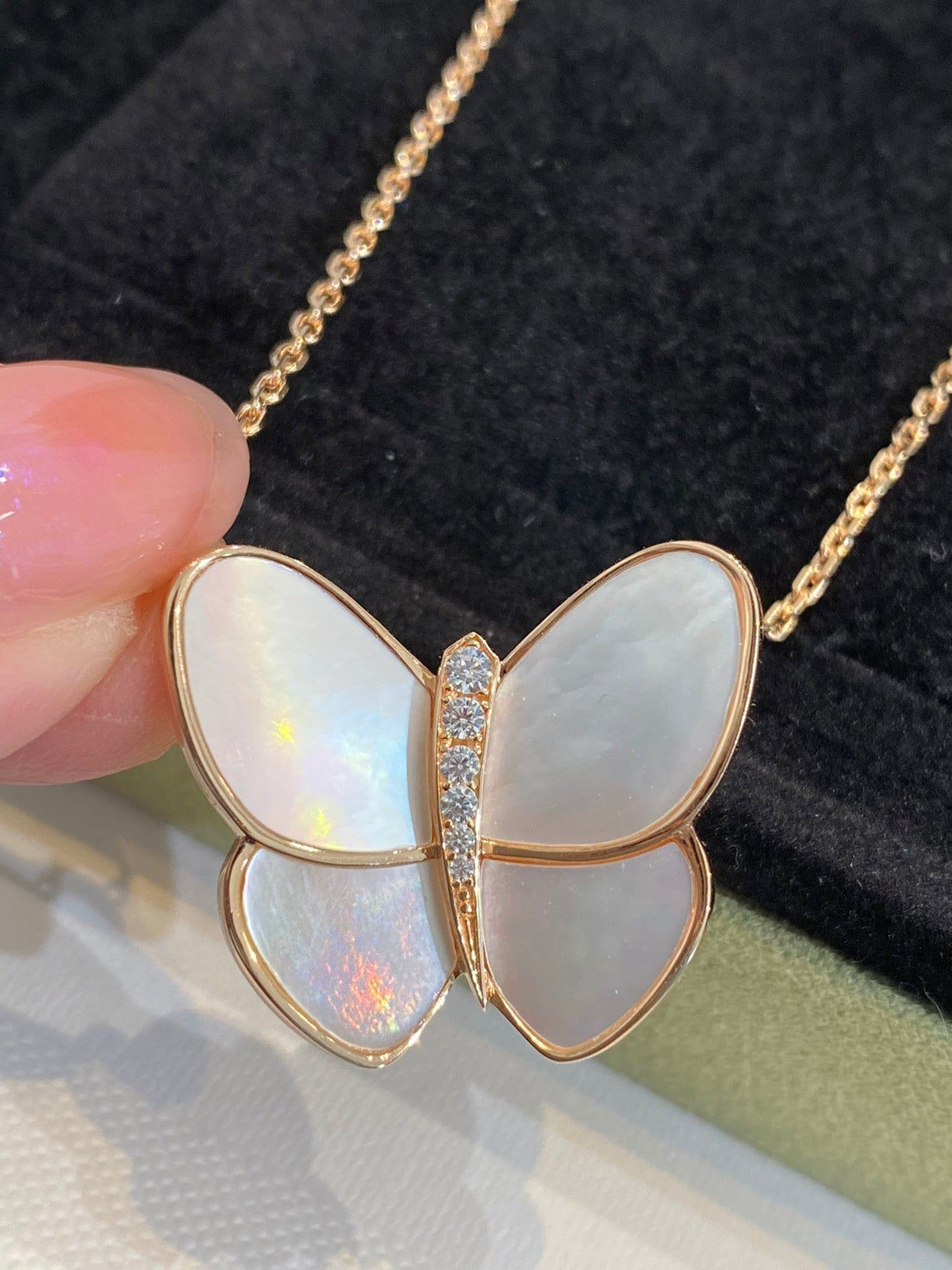 [⭐Hyrra Jewelry]BUTTERFLY GOLD MOP DIAMOND NECKLACE