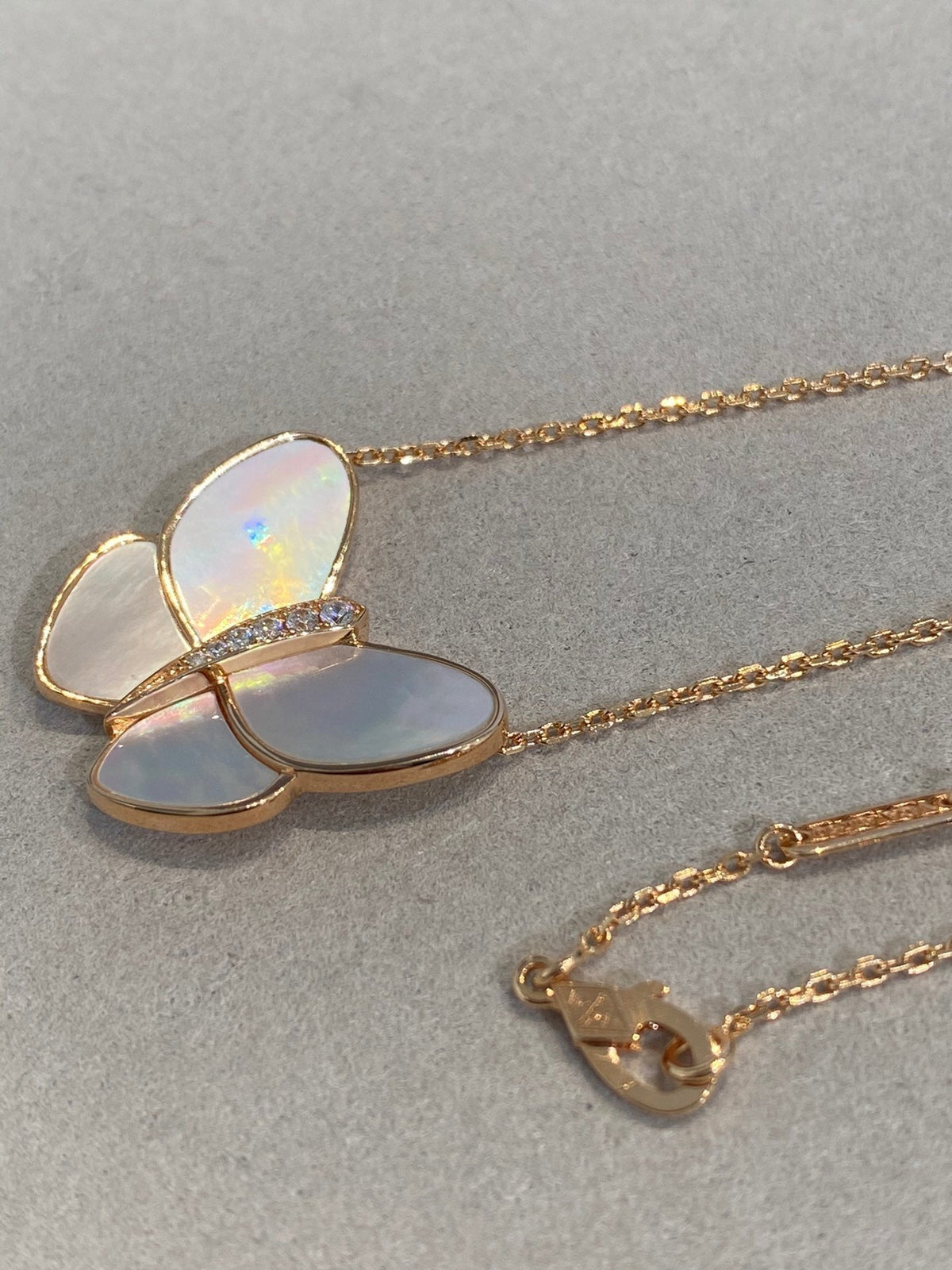 [⭐Hyrra Jewelry]BUTTERFLY GOLD MOP DIAMOND NECKLACE