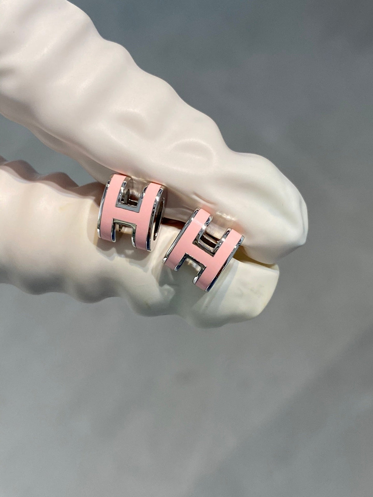 [⭐Hyrra Jewelry]MINI POP H SILVER EARRINGS PINK