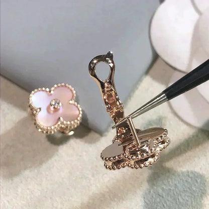[⭐Hyrra Jewelry]CLOVER MEDIUM 1 MOTIFS  PINK MOP DIAMOND EARRINGS
