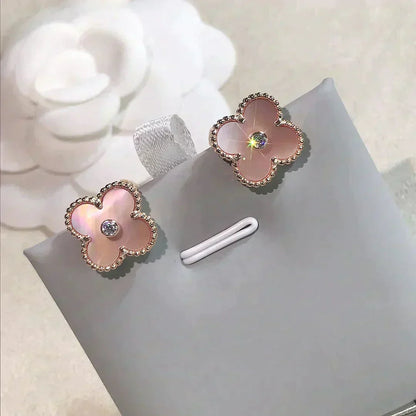 [⭐Hyrra Jewelry]CLOVER MEDIUM 1 MOTIFS  PINK MOP DIAMOND EARRINGS