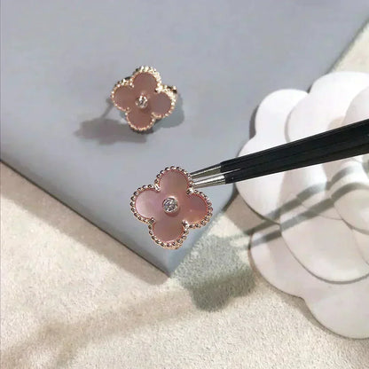 [⭐Hyrra Jewelry]CLOVER MEDIUM 1 MOTIFS  PINK MOP DIAMOND EARRINGS
