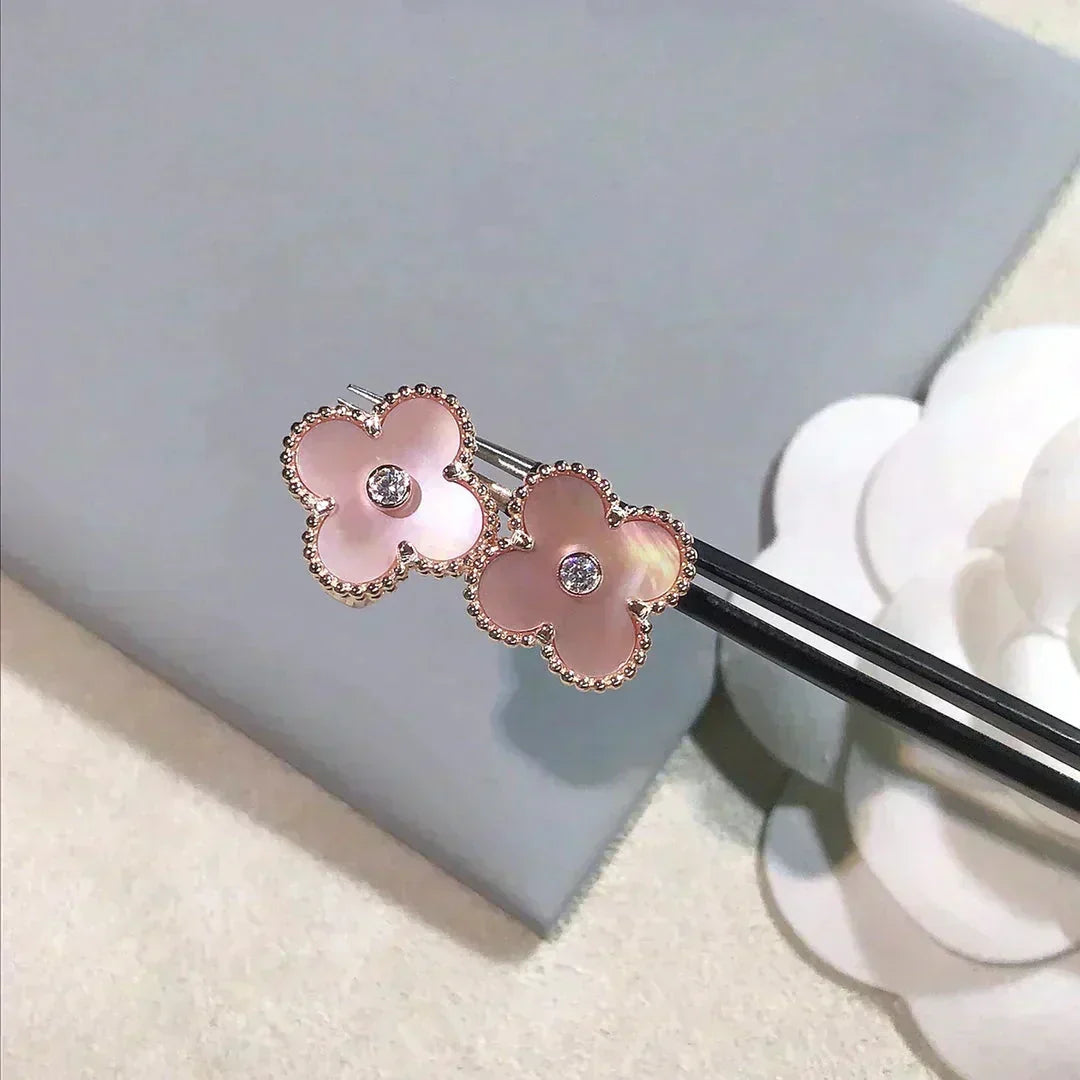 [⭐Hyrra Jewelry]CLOVER MEDIUM 1 MOTIFS  PINK MOP DIAMOND EARRINGS