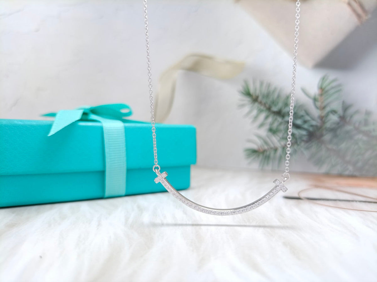 [Hyrra Jewelry]BIG SMILE PEDANT DIAMOND NECKLACE