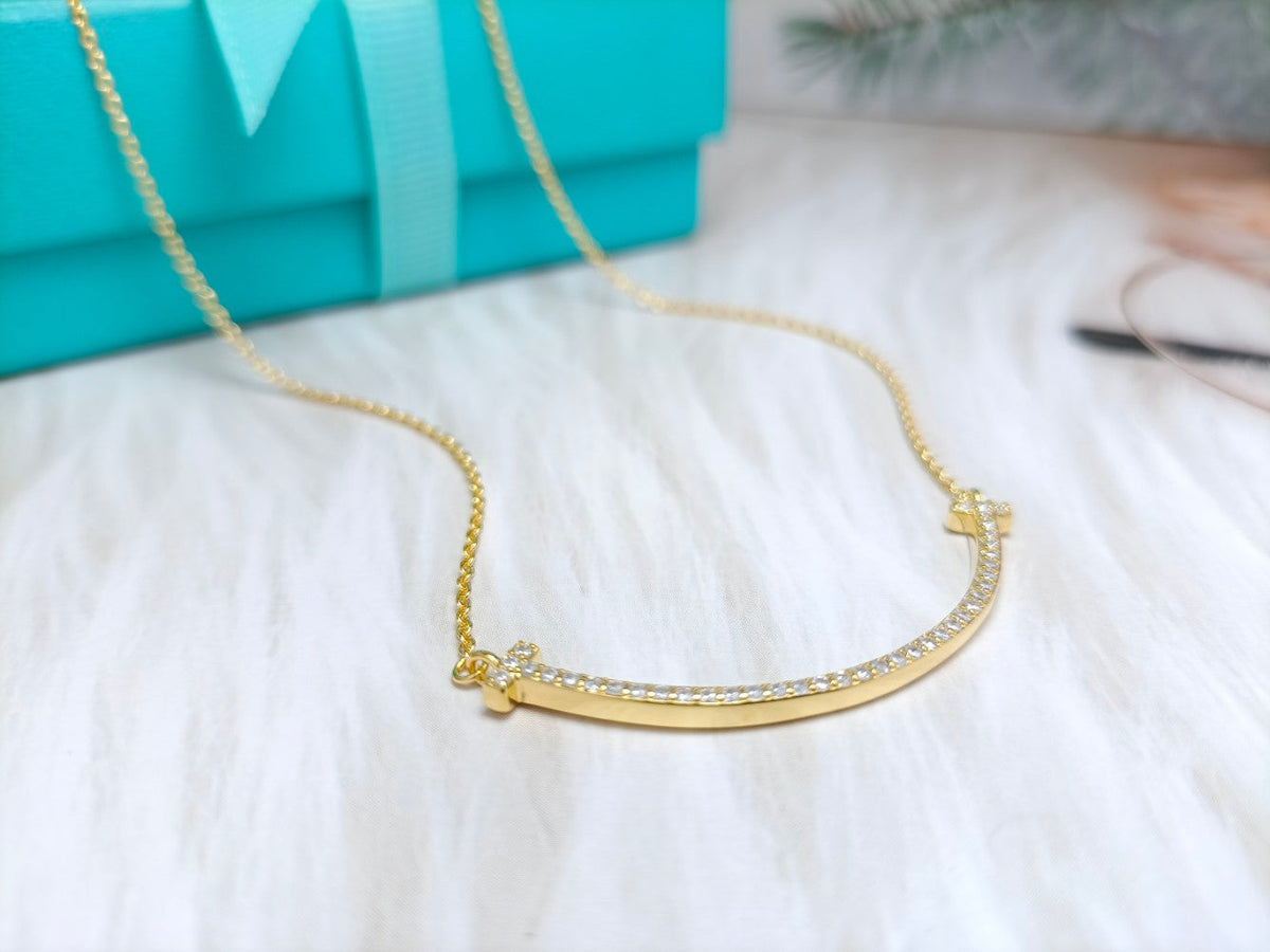 [Hyrra Jewelry]BIG SMILE PEDANT DIAMOND NECKLACE