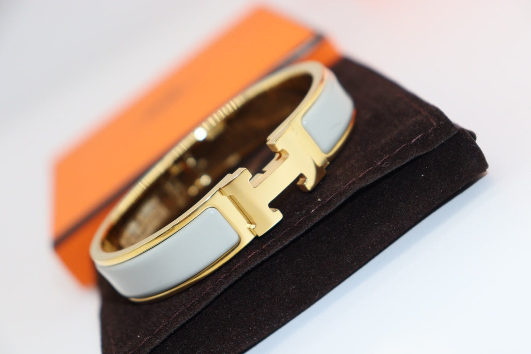 [⭐Hyrra Jewelry]H LIGHT BLUE BRACELET