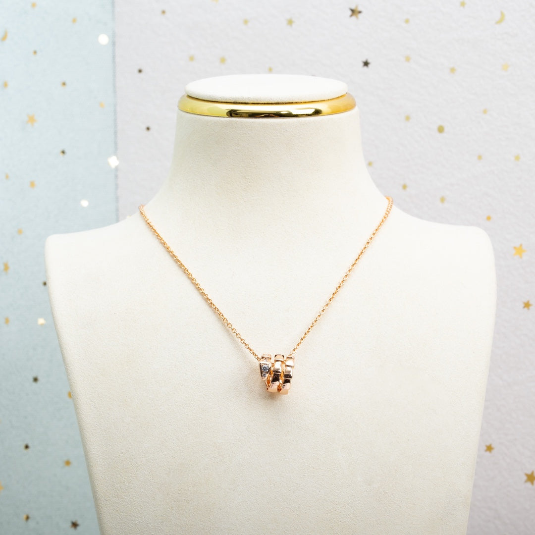 [⭐Hyrra Jewelry]SERPENTI PINK GOLD NECKLACE DIAMOND