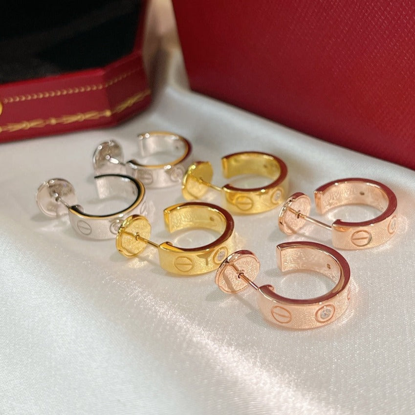 [⭐Hyrra Jewelry]LOVE EARRINGS 5.7MM 2 DIAMONDS
