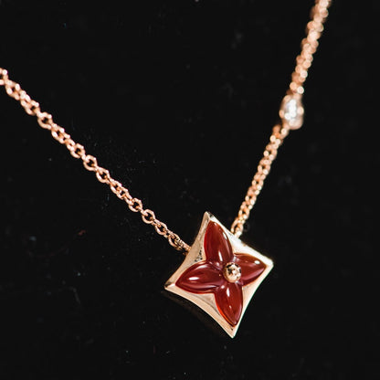 [⭐Hyrra Jewelry]STAR NECKLACE PINK GOLD 1 DIAMOND
