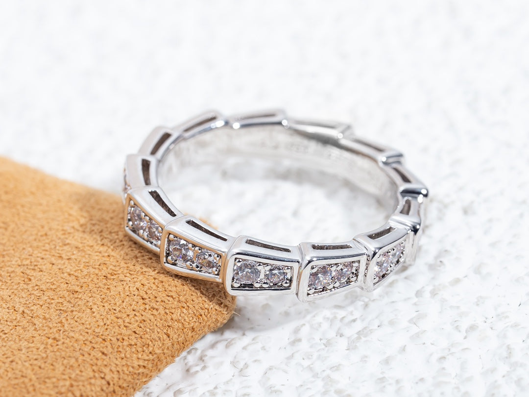 [⭐Hyrra Jewelry]SERPENTI RING SILVER DIAMOND PAVED 3MM