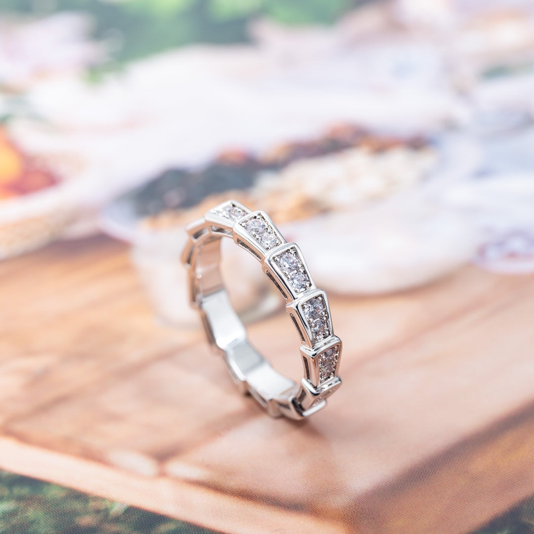 [⭐Hyrra Jewelry]SERPENTI RING SILVER DIAMOND PAVED 3MM