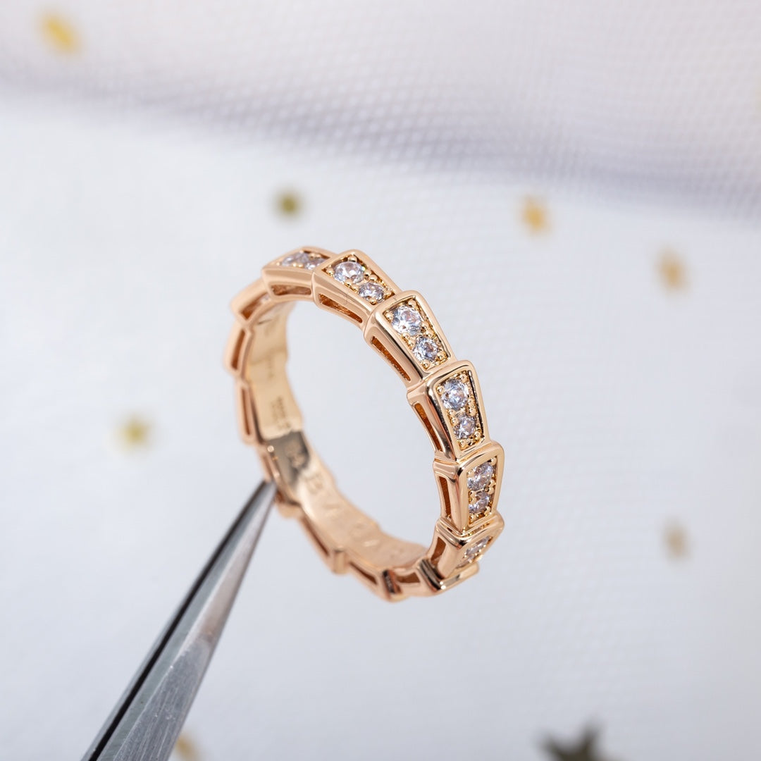 [⭐Hyrra Jewelry]SERPENTI RING PINK GOLD DIAMOND PAVED 3MM