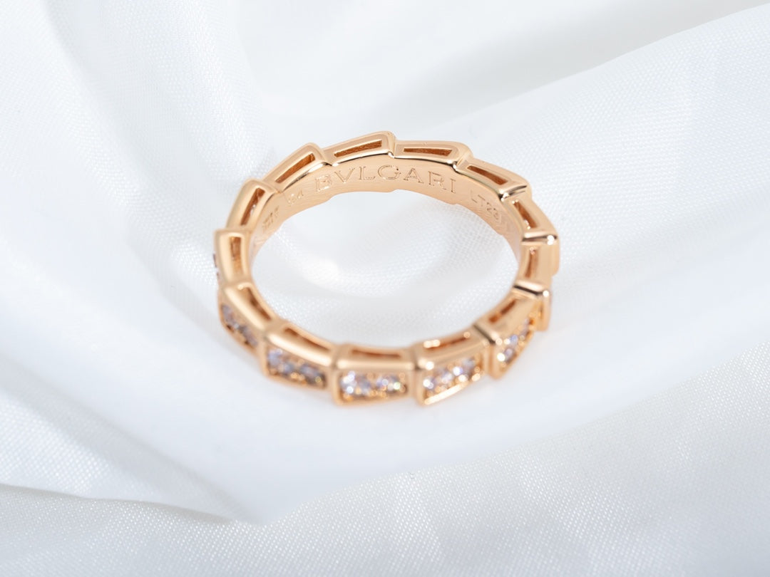 [⭐Hyrra Jewelry]SERPENTI RING PINK GOLD DIAMOND PAVED 3MM