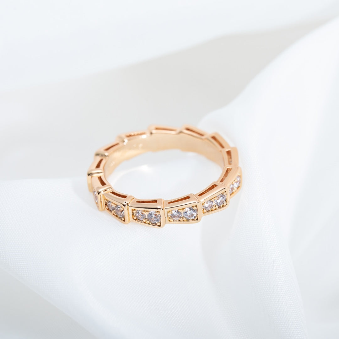 [⭐Hyrra Jewelry]SERPENTI RING PINK GOLD DIAMOND PAVED 3MM