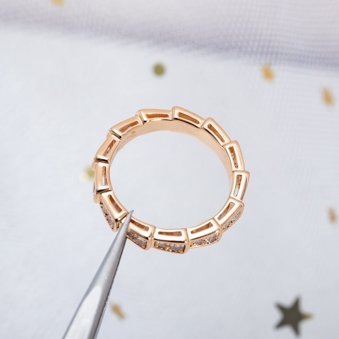 [⭐Hyrra Jewelry]SERPENTI RING PINK GOLD DIAMOND PAVED 3MM