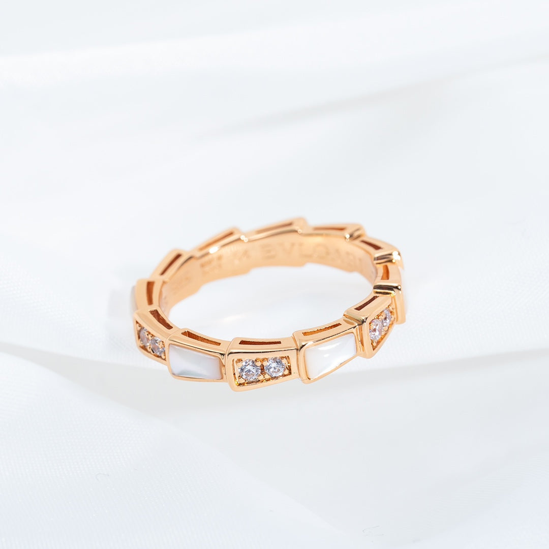 [⭐Hyrra Jewelry]SERPENTI RING PINK GOLD DIAMOND MOP 3MM