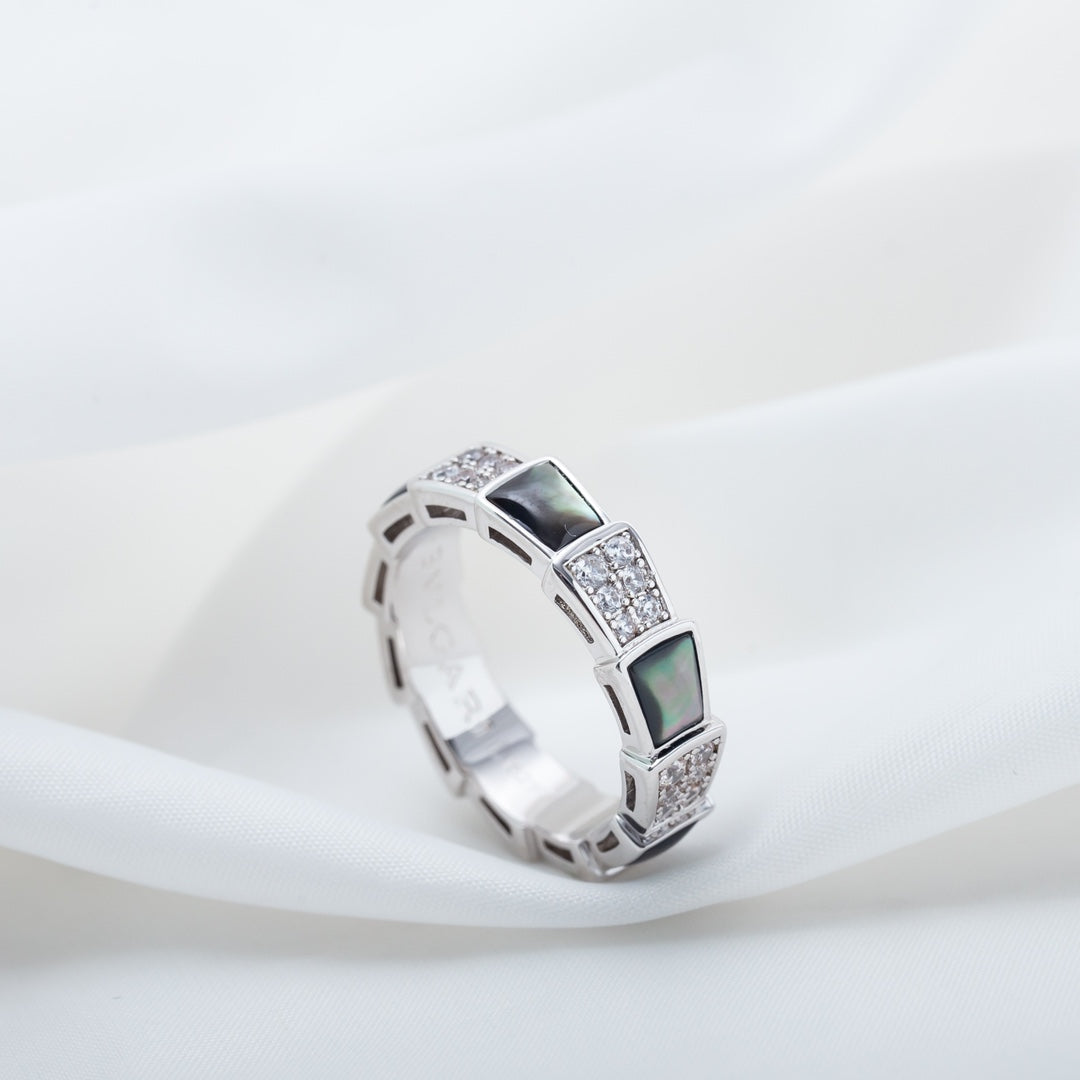 [⭐Hyrra Jewelry]SERPENTI RING SILVER DIAMOND BLACK MOP 4MM