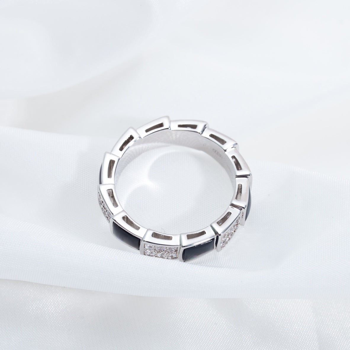 [⭐Hyrra Jewelry]SERPENTI RING SILVER DIAMOND BLACK MOP 4MM