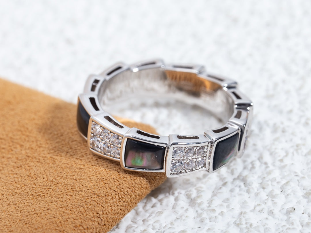 [⭐Hyrra Jewelry]SERPENTI RING SILVER DIAMOND BLACK MOP 4MM