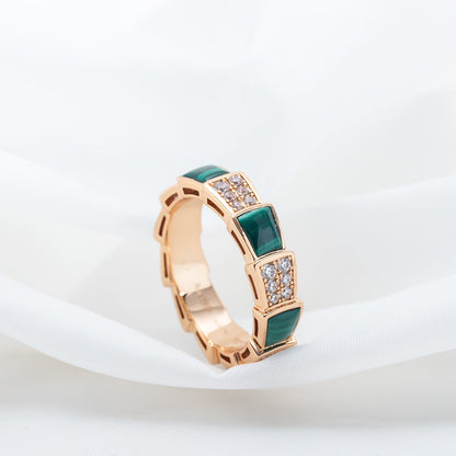 [⭐Hyrra Jewelry]SERPENTI RING PINK GOLD MALACHITE DIAMOND PAVED 4MM