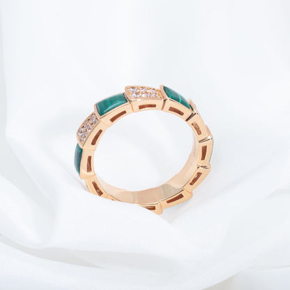 [⭐Hyrra Jewelry]SERPENTI RING PINK GOLD MALACHITE DIAMOND PAVED 4MM