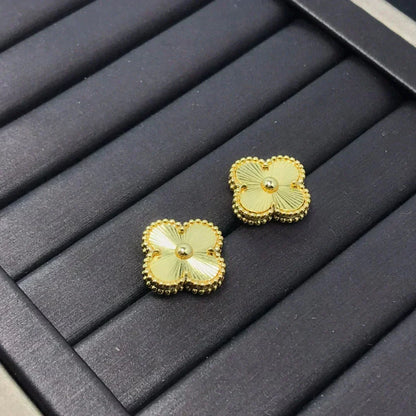 [⭐Hyrra Jewelry]CLOVER MINI 9.5MM LASER EARRINGS