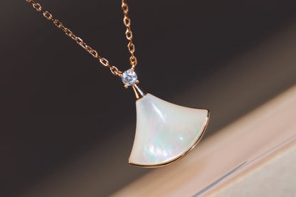 [⭐Hyrra Jewelry]DREAM NECKLACE WHITE MOP PINK GOLD 1 DIAMOND