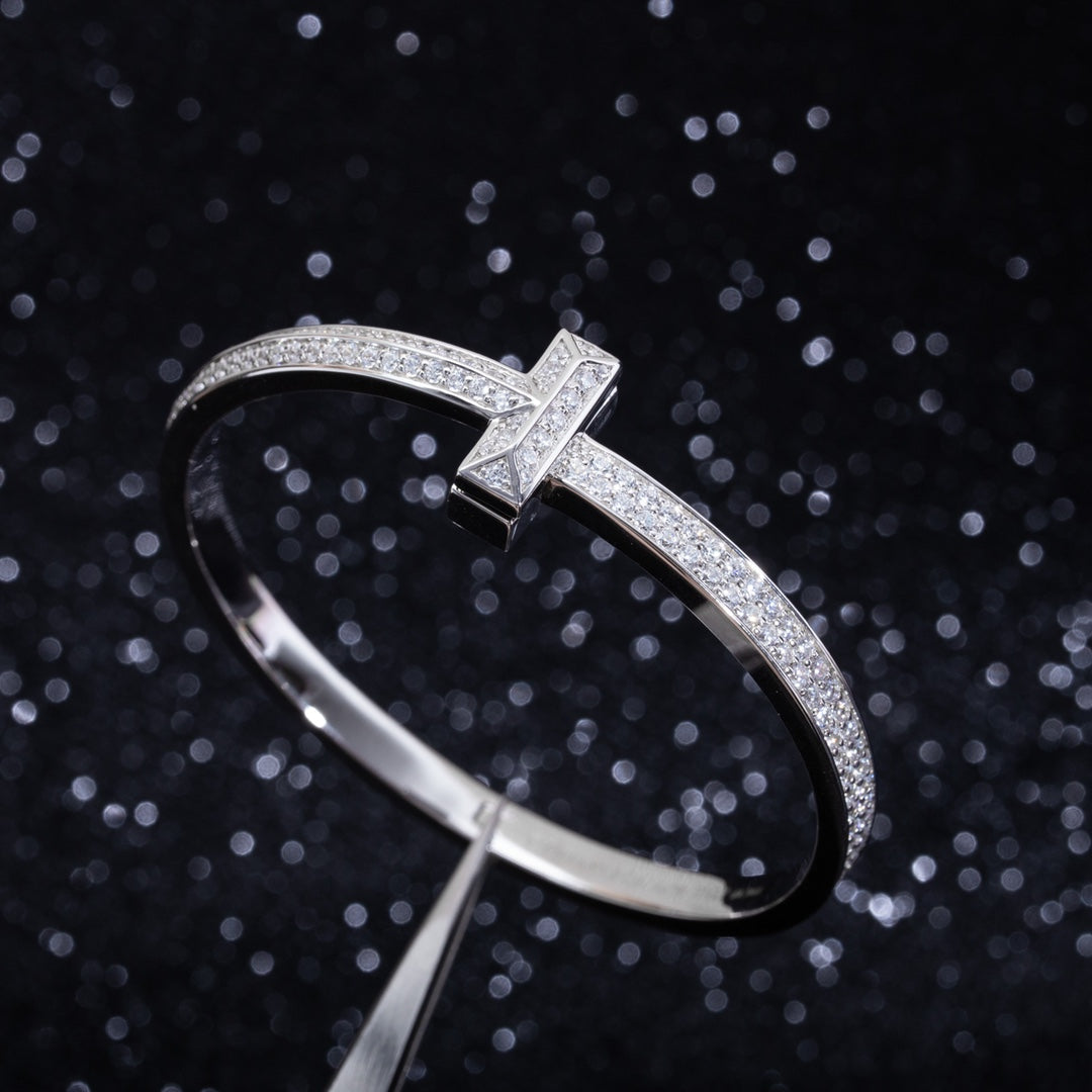 [Hyrra Jewelry]WIDE DIAMONDS HINGED BANGLE SILVER