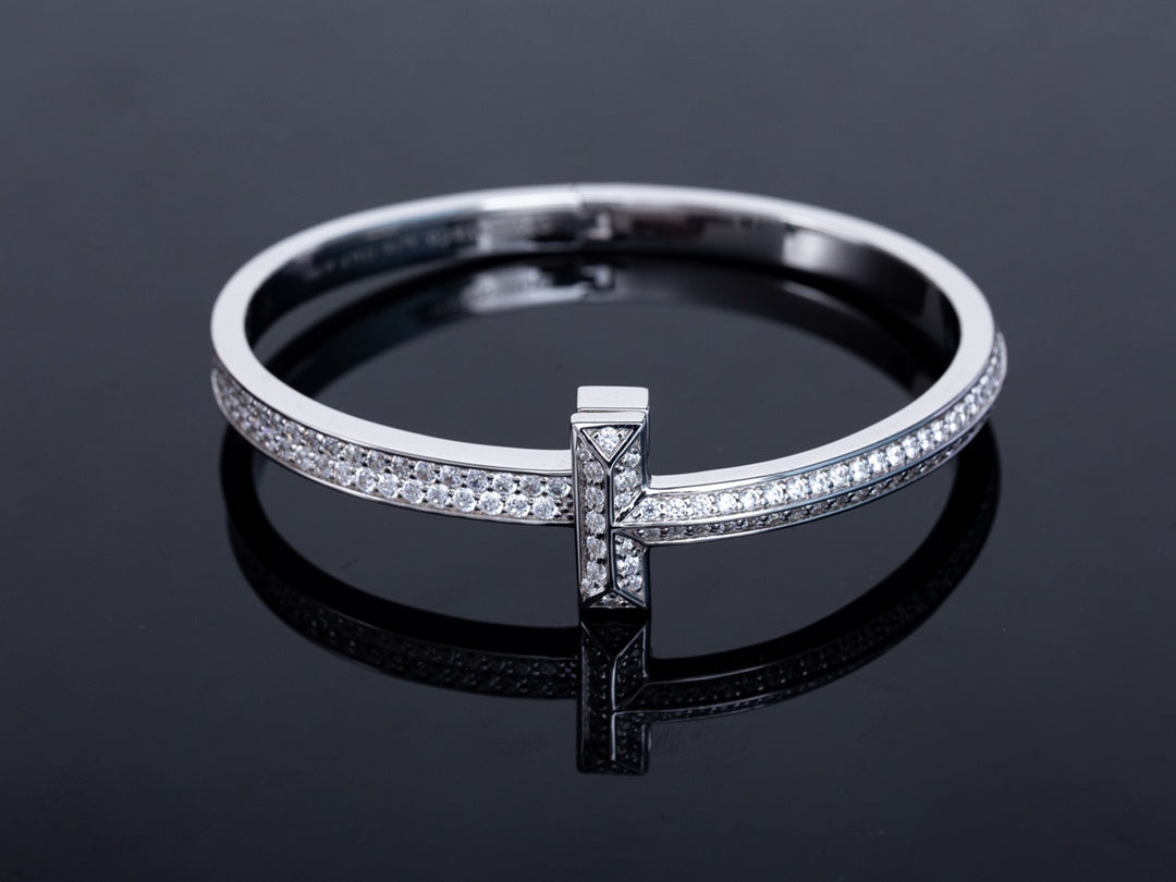[Hyrra Jewelry]WIDE DIAMONDS HINGED BANGLE SILVER