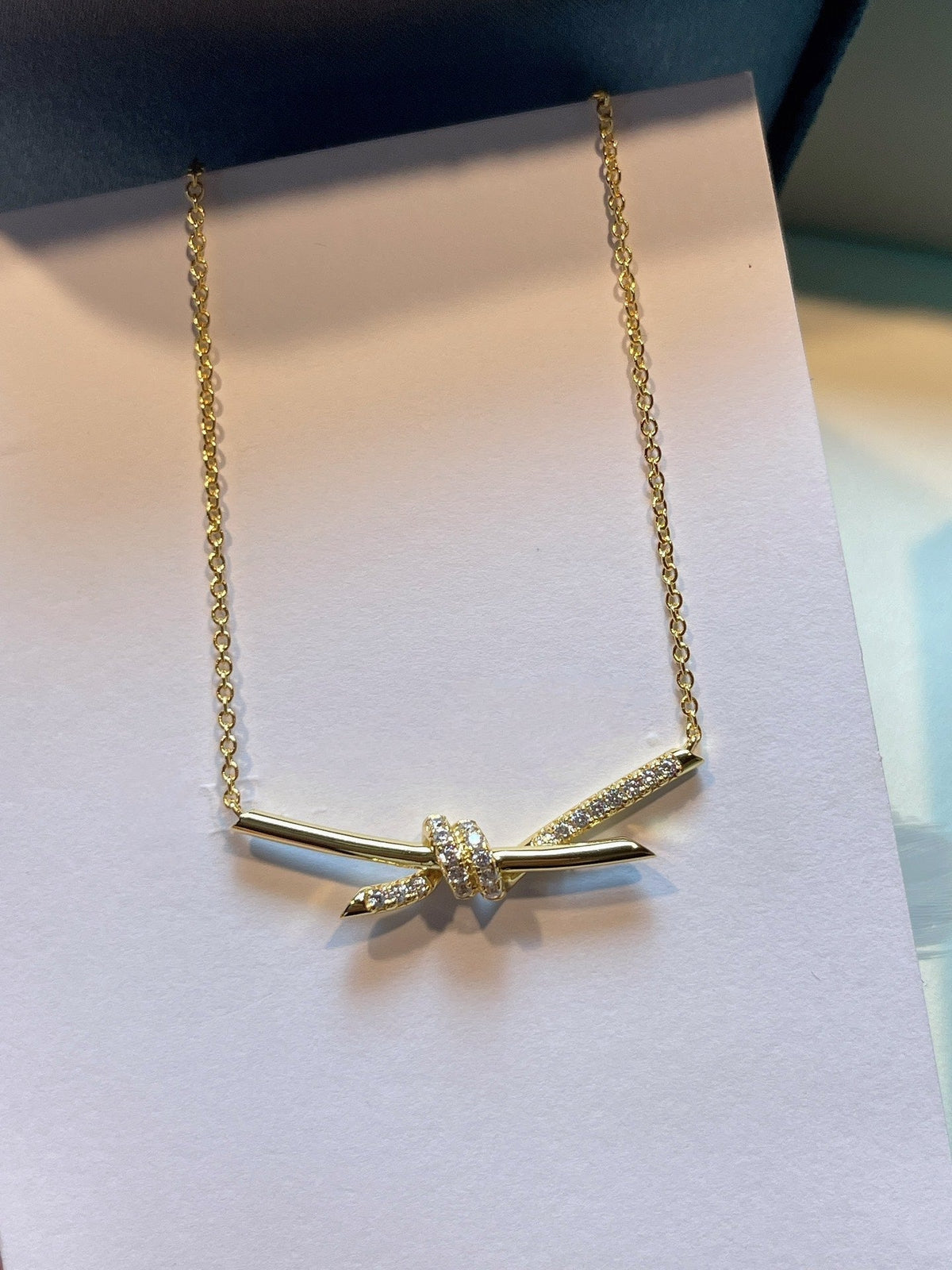 [Hyrra Jewelry]KNOT NECKLACE GOLD DIAMONDS