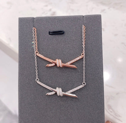 [Hyrra Jewelry]KNOT NECKLACE DIAMONDS