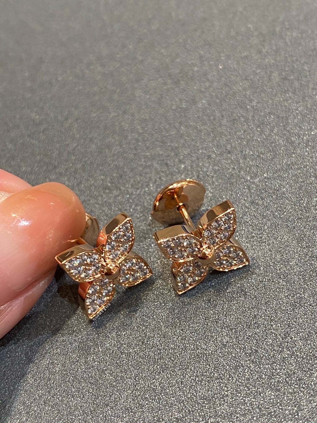 [⭐Hyrra Jewelry]STAR DIAMOND EARRINGS