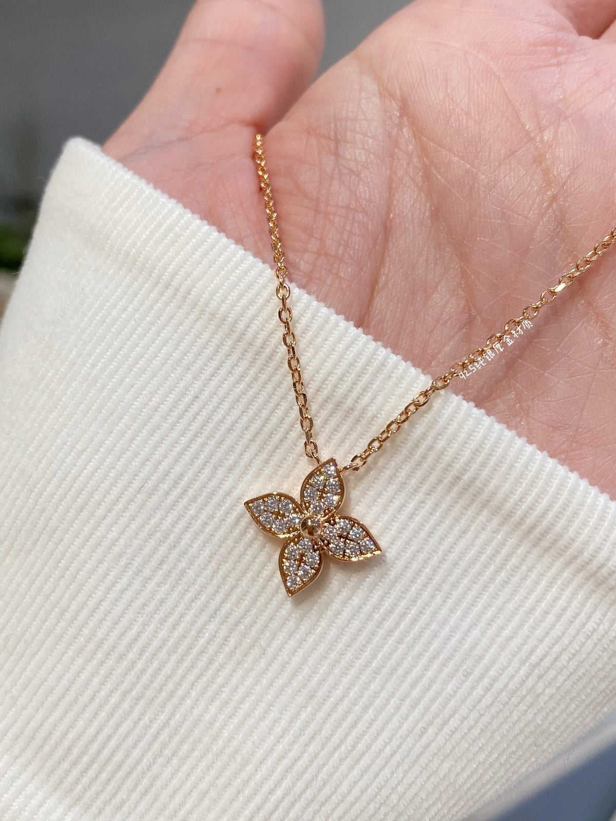 [⭐Hyrra Jewelry]STAR DIAMOND NECKALCE