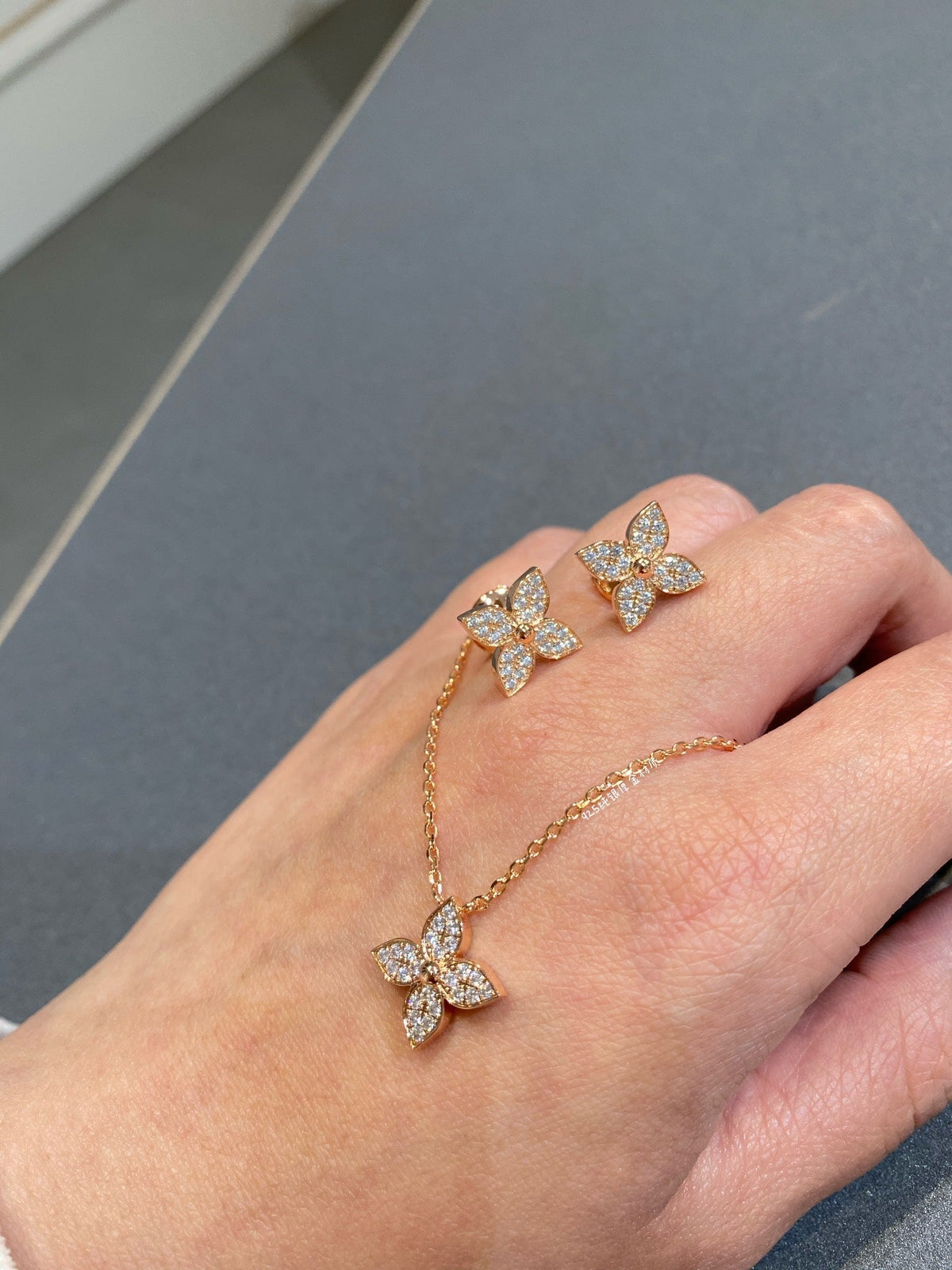[⭐Hyrra Jewelry]STAR DIAMOND NECKALCE