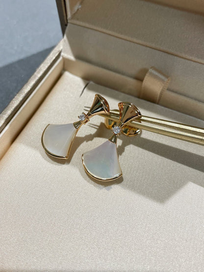 [⭐Hyrra Jewelry]DREAM MOP 1 DIAMOND EARRINGS