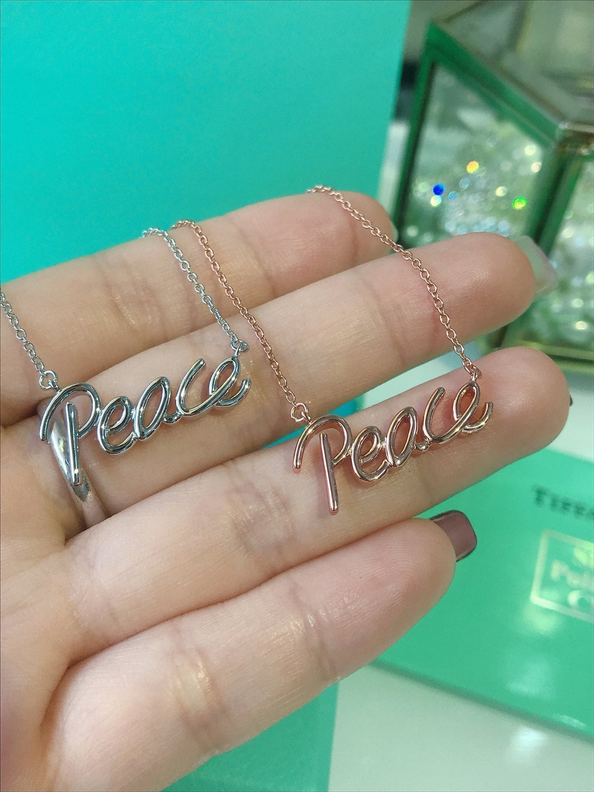 [Hyrra Jewelry]PEACE TEXT PEDANT NECKLACE