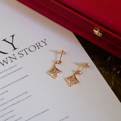 [⭐Hyrra Jewelry]STAR DIAMONDS EARRINGS GOLD