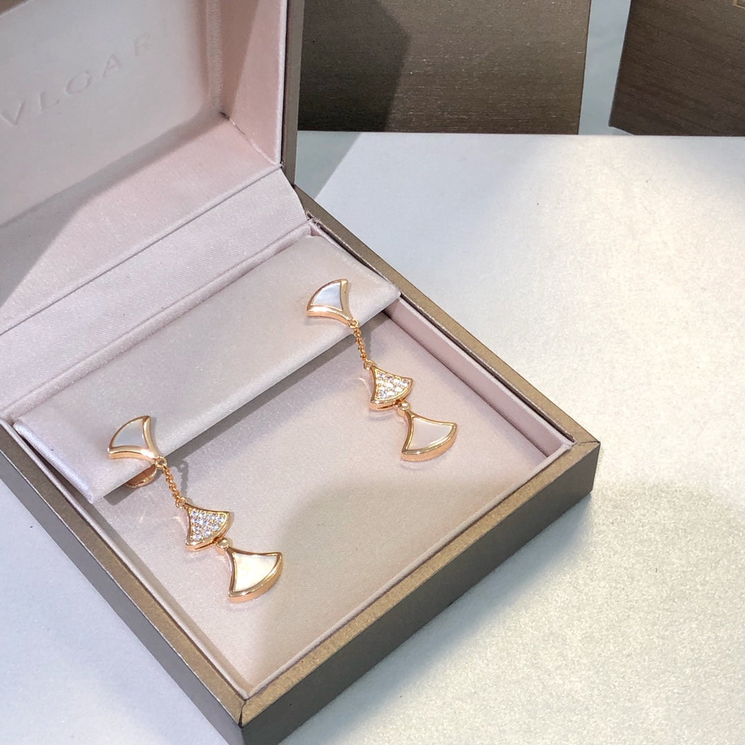 [⭐Hyrra Jewelry]DREAM EARRINGS 3 MOTIFS DIAMOND MOP PINK GOLD