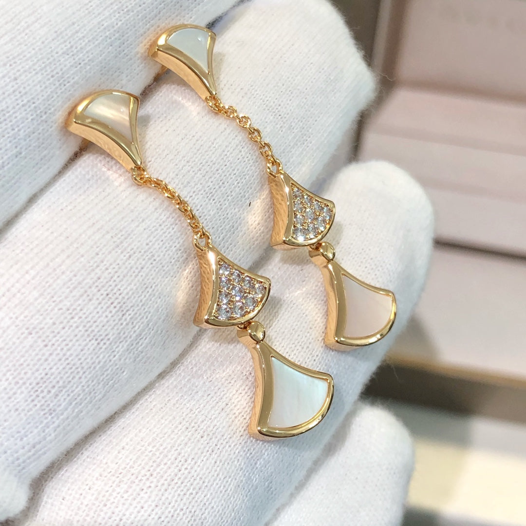 [⭐Hyrra Jewelry]DREAM EARRINGS 3 MOTIFS DIAMOND MOP PINK GOLD