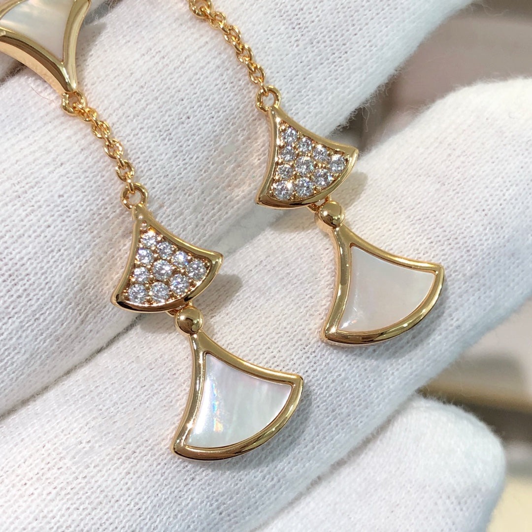 [⭐Hyrra Jewelry]DREAM EARRINGS 3 MOTIFS DIAMOND MOP PINK GOLD