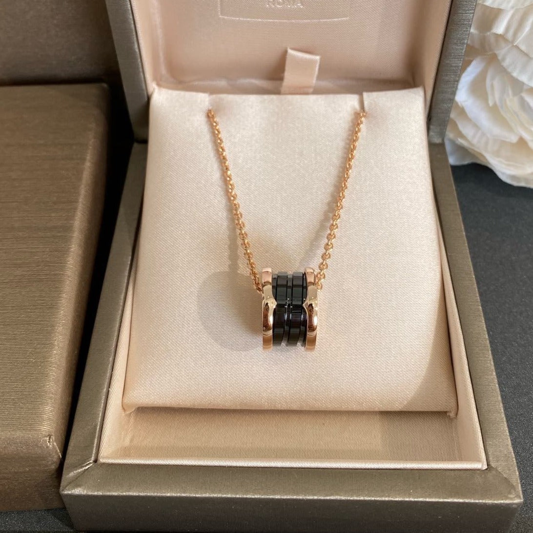 [⭐Hyrra Jewelry]ZERO 1 BLACK CERAMIC PINK GOLD NECKLACE