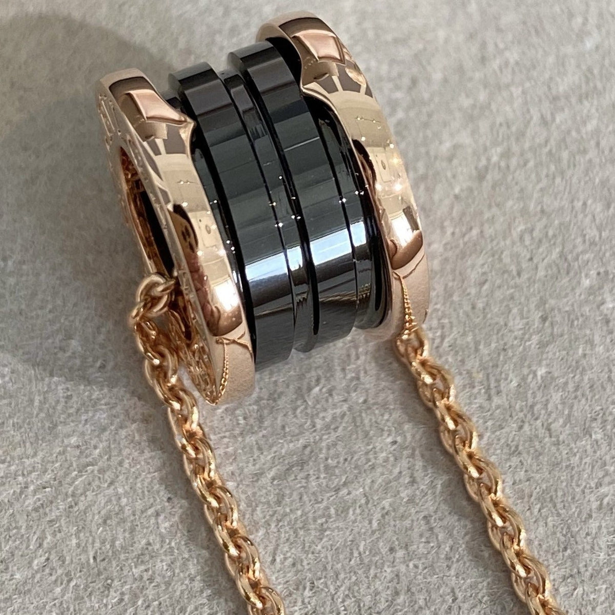 [⭐Hyrra Jewelry]ZERO 1 BLACK CERAMIC PINK GOLD NECKLACE