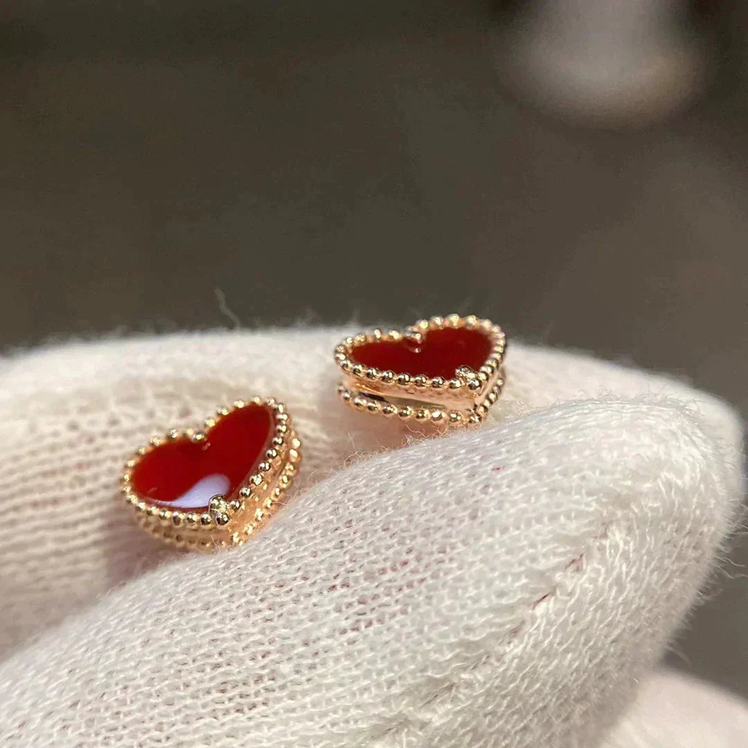[⭐Hyrra Jewelry]HEART CARNELIAN STUD EARRINGS